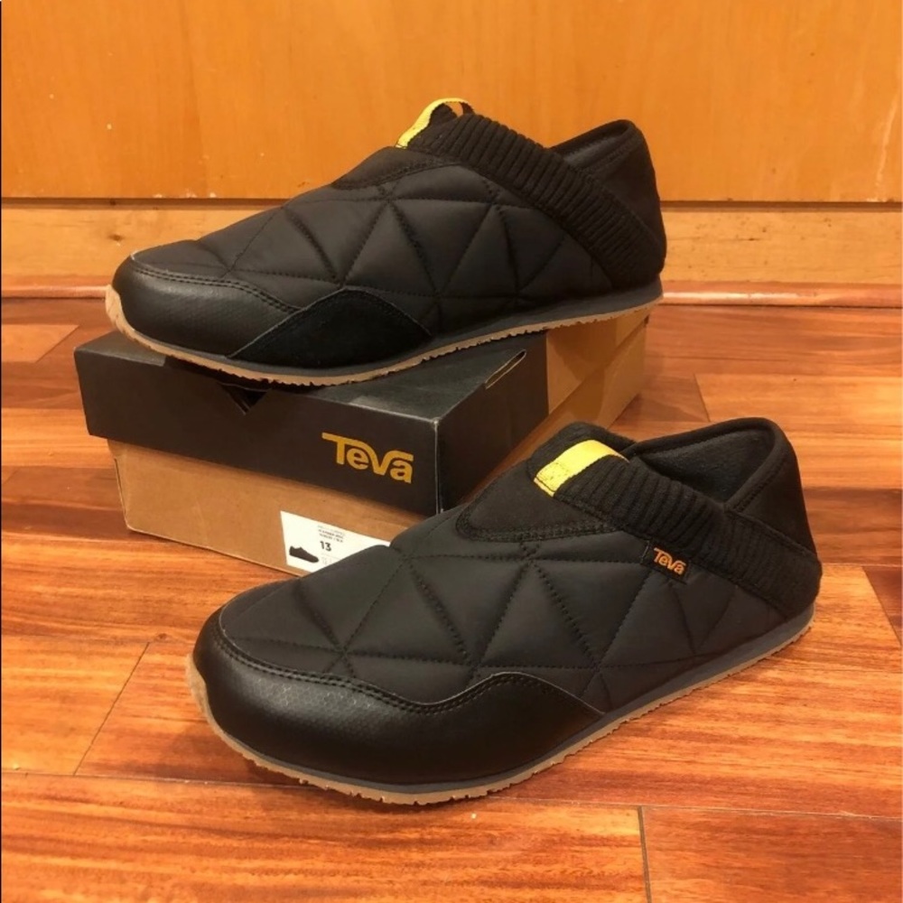 (SOLD) Teva - Men’s 13 - Ember Moc (loafers)